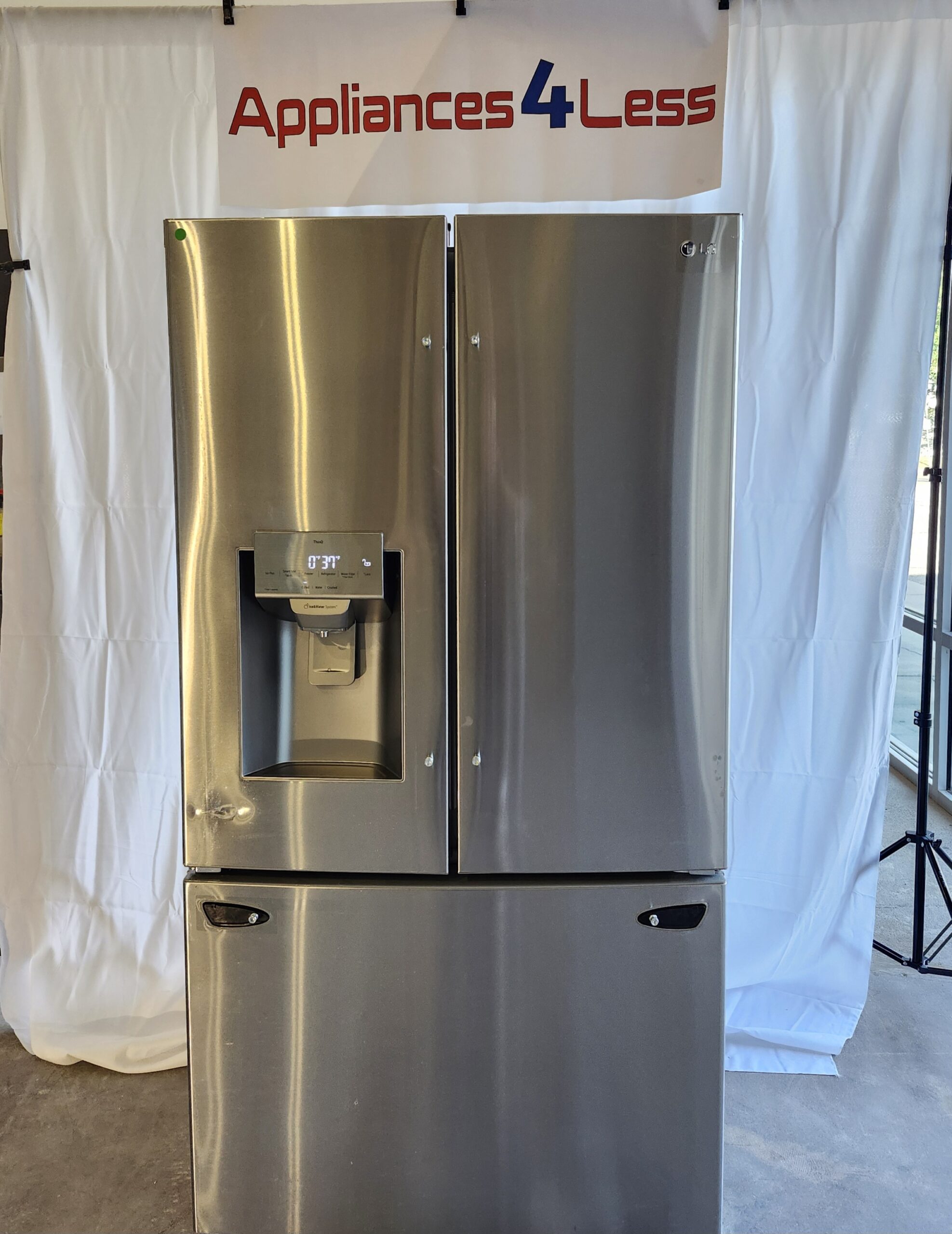 LRFS28XBS-1 28 cu.ft 3 Door French Door, Standard Depth, Ice and Water with Single Ice - Image 1