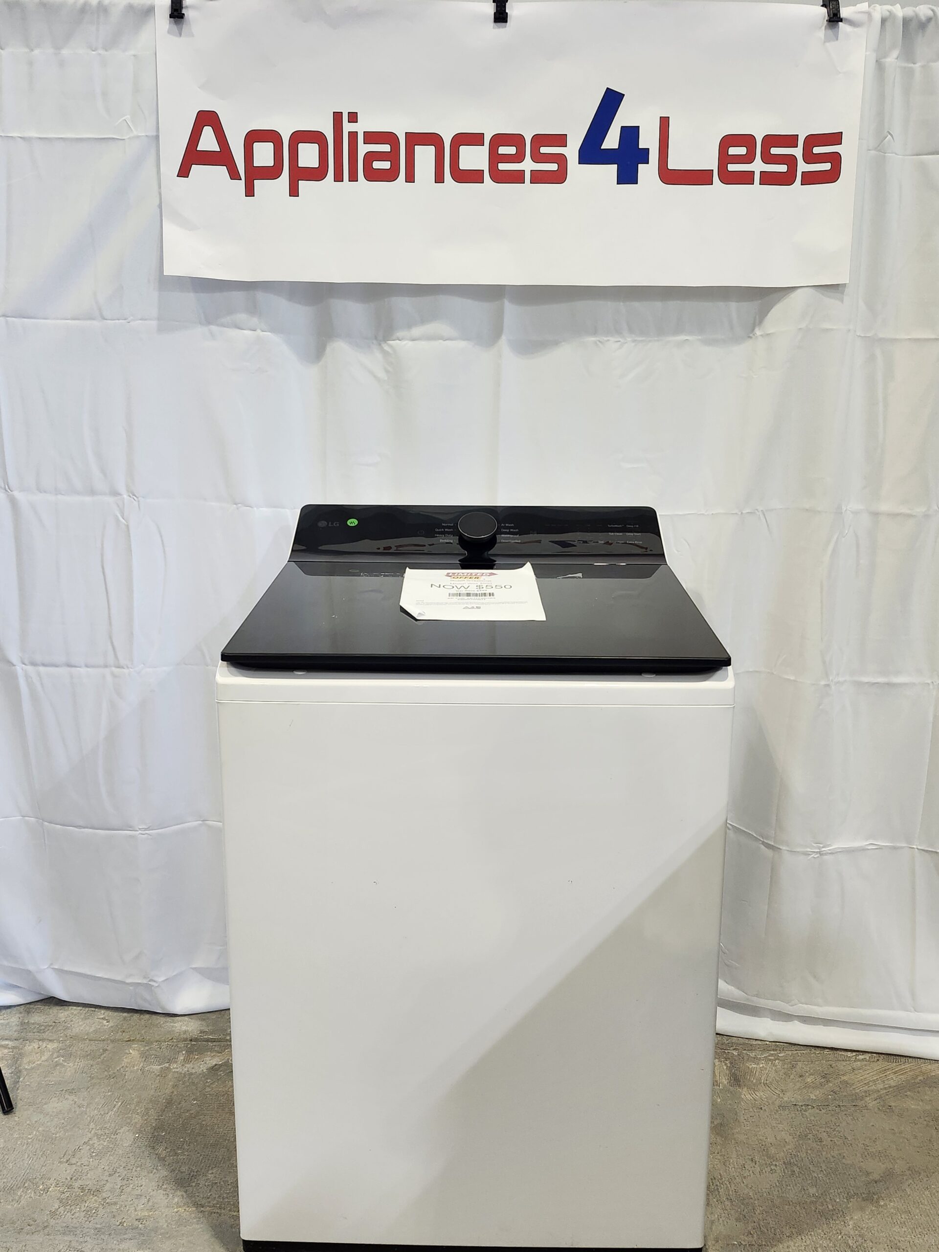 WT8405CW-1 5.3 cu. ft. Mega Capacity Smart Top Load Washer with 4-Way® Agitator, EasyUnload™ & AI Sensing - Image 1