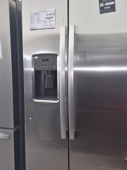 Side-by-Side Refrigerator 25.3 cu ft (stainless)