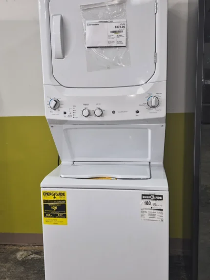 Stacked Laundry Center (washer/dryer, white)