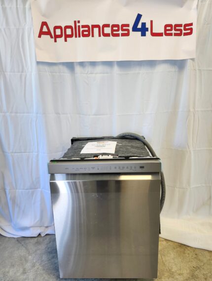 Front Control Dishwasher with QuadWash™
